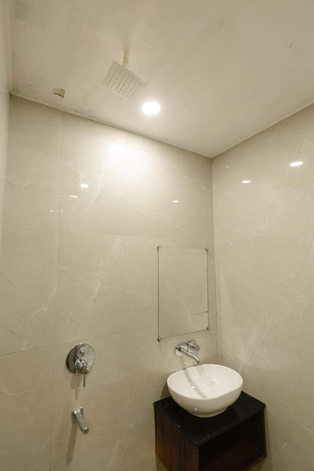 Hotel Rovers Inn Amritsar Exterior foto